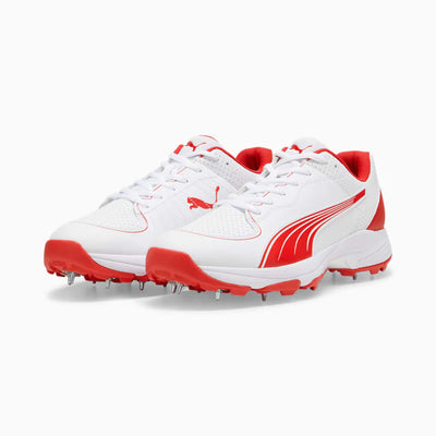 Aura Pace Bowler Spike Shoes